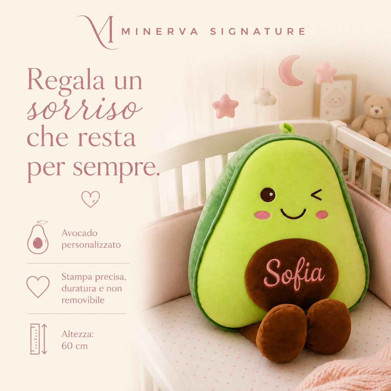 Avocado di peluche personalizzato nella culla, pensato come ricordo da abbracciare ogni giorno
